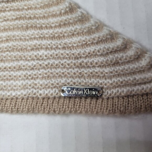 Calvin Klein Beige & Cream Striped Acrylic Knit Scarf Wrap - Picture 4 of 6